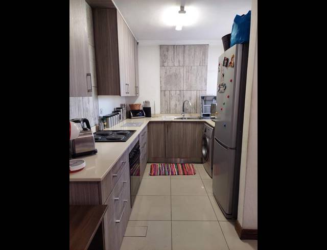 3 BEDROOM TOWNHOUSE FOR SALE IN VORNA VALLEY